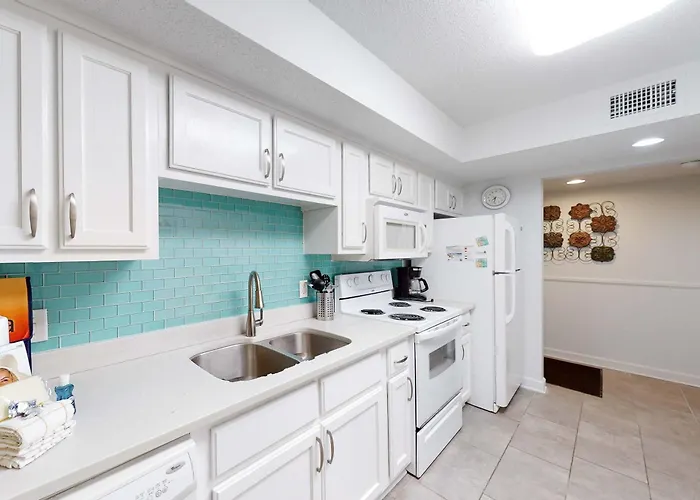 Renovated Gulf-front With Lovely View Balcony Ac W&d & Pool