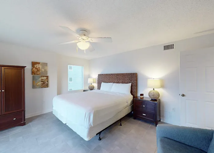 Renovated Gulf-front With Lovely View Balcony Ac W&d & Pool Gulf Shores