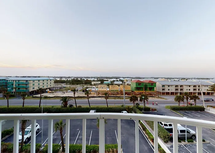 Holiday home Renovated Gulf-front With Lovely View Balcony Ac W&d & Pool *