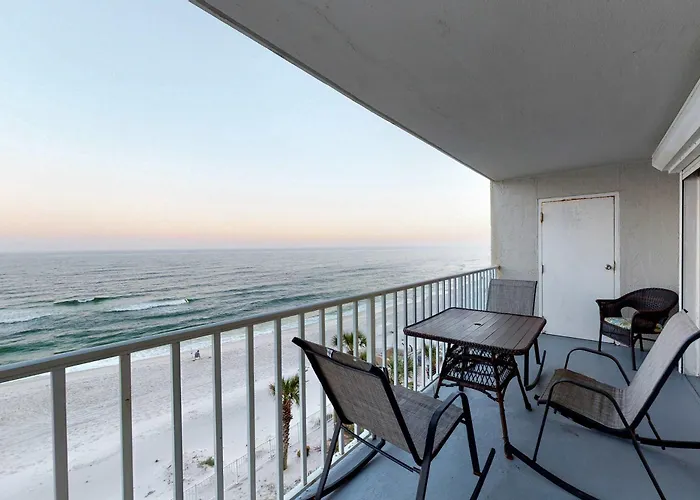Holiday home Renovated Gulf-front With Lovely View Balcony Ac W&d & Pool Gulf Shores