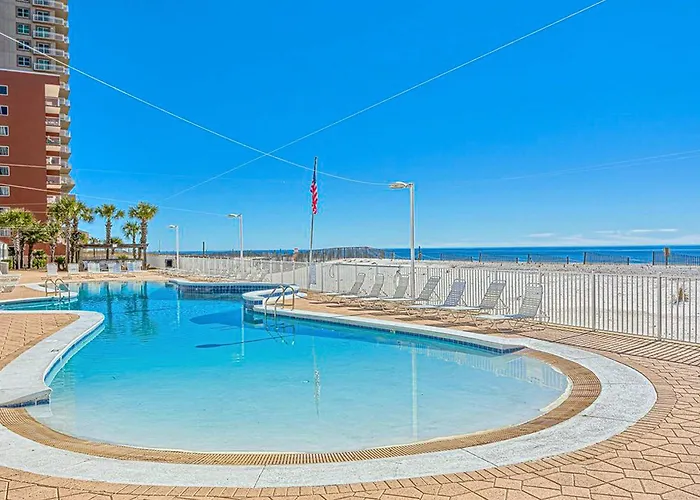 Renovated Gulf-front With Lovely View Balcony Ac W&d & Pool Holiday home *