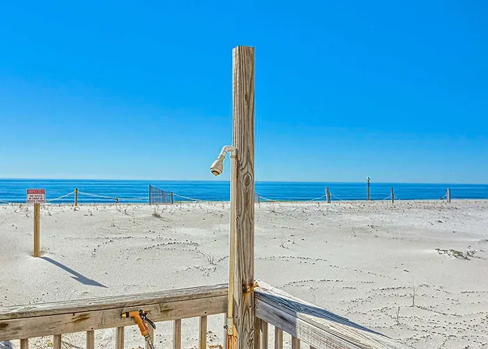 Holiday home Renovated Gulf-front With Lovely View Balcony Ac W&d & Pool